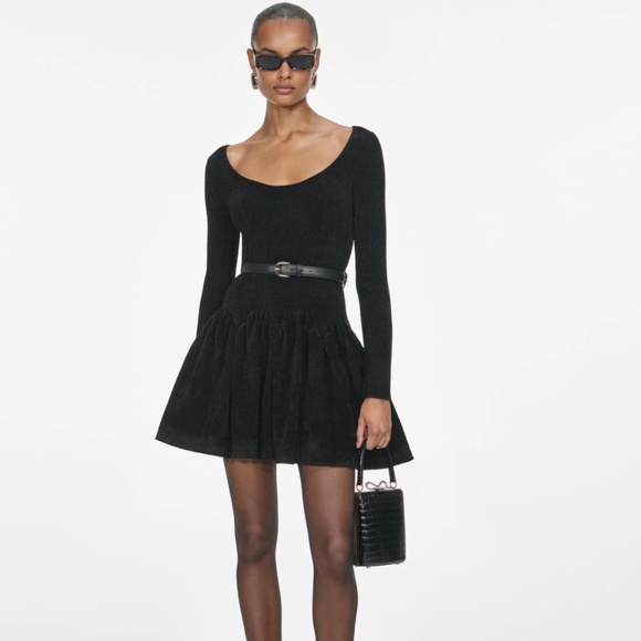 self-portrait Black Chenille Knit MidI Dress - Size Small - MSRP $560 - NWT - www.disolcolor.com self-portrait Black Chenille Knit MidI Dress - Size Small - MSRP $560 - NWT - www.disolcolor.com